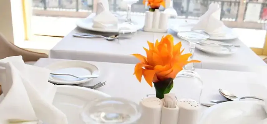 Golden Tulip Al Zahabi image